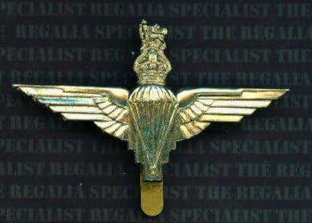 WWII Parachute Regiment metal beret badge