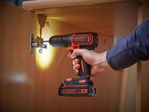 Black + Decker BDCDC18KB Akku-Bohrschrauber, 18 V, inkl. 2 Akkus, 1 Doppelbit, 400 mA Ladegerät im Koffer, 1 Stück - 4
