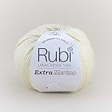 composición: 55% merino 45% acrílico peso/longitud:100 g, aprox 120 m agujas:tricotar 6 , crochet 5 mm labor: 10 x 10 cm = 13 puntos x 20 vueltas tratamiento:lavado a máquina, máx 30°c/ no planchar