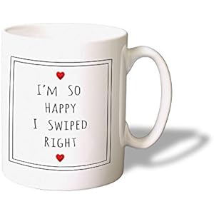 I'm So Happy I Swiped Right Mug - Lustige Kaffeetasse fur Tinder dating - Originelle Geschenkidee - Spülmaschinefest.