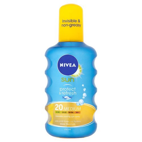 Nivea Sun Protect and Refresh Invisible Cooling Sun Spray Medium SPF 20, 200ml