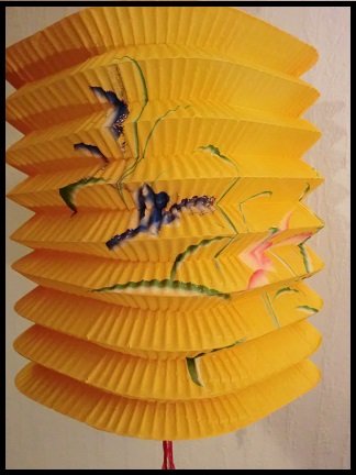 Papierlampions farbig sortiert Chinesische Laternen zu Dekozwecken im 4er Pack; handgeklebt und geschnitten - 3