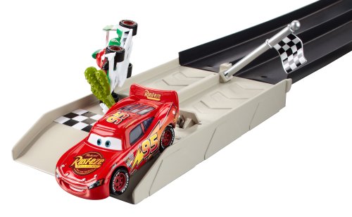 Disney Pixar Cars Radiator Springs Playset