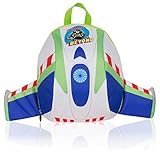 DISEÑO ÚNICO: Nuestra mochila Buzz Lightyear tiene un diseño único que seguramente nunca habrá visto en otro lugar. La mochila infantil de Toy Story tiene las alas de Buzz Lightyear, una asa para colgar donde quieras y un compartimento central con cierre. Está completamente acolchado para garantizar a su hijo una gran comodidad