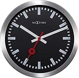 Designt von NeXtime. Das niederländisches Design mit internationaler Note hat im Laufe der Jahre einige der international anerkanntesten und preisgekröntesten Uhrendesigns geschaffen.