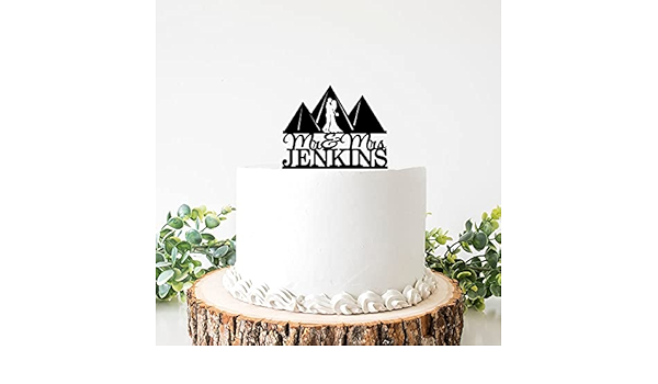 Decoration De Gateau De Mariage En Forme De Pyramide Egyptienne Mr Et Mrs Avec Le Nom Decoration De Gateau De Mariage Decoration De Gateau Personnalisee Amazon Fr Cuisine Et Maison