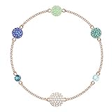 Cree sus propios accesorios para el día y la noche con Swarovski Remix Collection.