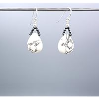 Howlith Ohrringe - weiß / graue Howlith Ohrhänger - Tropfen Ohrringe - 925 Silber - Beads-in-Fashion