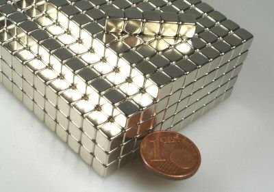 Preisvergleich Produktbild 20 Neodym-Supermagnete-Würfel 5 mm