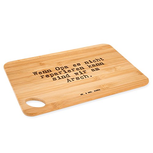 Mr. & Mrs. Panda Bambus – Schneidebrett mit Spruch „Wenn Opa es nicht reparieren kann sind wir am Arsch.“ – 100% handmade aus Bambus – Brett, Schneidebrett, Frühstücksbrett, Frühstück, Bambus, Küche, Natur, Holz, Gravur, Brettchen, massiv, robust, Spruch, Motiv Opa, Papa, Opi, Geschenk Opa, Großeltern, bester Opa Spruch Sprüche Lustig Spass Geschenk Geschenkidee Zitate - 3
