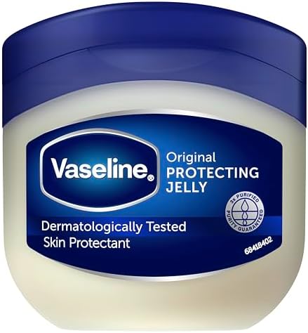 Vaseline Original Protecting Jelly, Crema Protettiva e Riparatrice, Adatta alle Pelli Sensibili, Pelle Secca Nutrita, Barriera Cutanea Rigenerata, Con Gelatina di Petrolio Puro, 6x 50ml