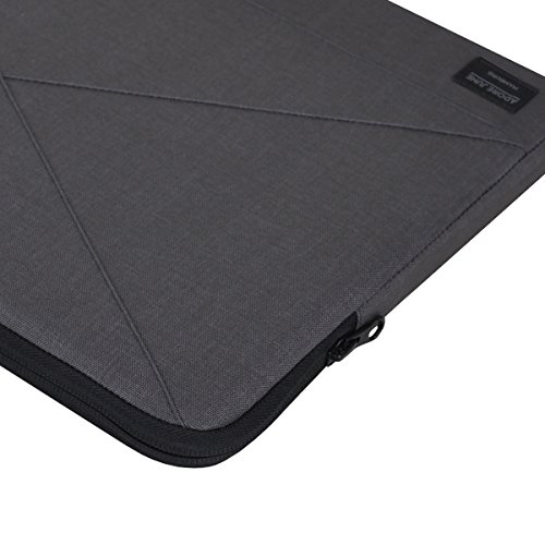 Adore June MacBook Pro 15 (2016) Hülle „Triangle“ aus original Cordura in dunkelgrau. Elegante Laptop-Tasche aus widerstandsfähigem Textil-Stoff für das Apple MacBook Pro Retina 15″ mit Touch Bar (2016). Hochwertige Tasche als treuer Begleiter. Made in Europe. - 4
