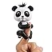 Produktbild WowWee Fingerlings Panda schwarz und weiß Drew - 3564 / interaktives Spielzeug, reagiert auf Geräusche, Bewegungen und Berührungen
