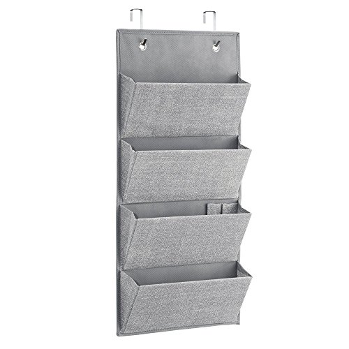 mDesign Schrank-Organizer aus Stoff zur Wandmontage oder Hängen über die Tür für Handtaschen, Haar-Accessoires – 4 Taschen, Grau - 4