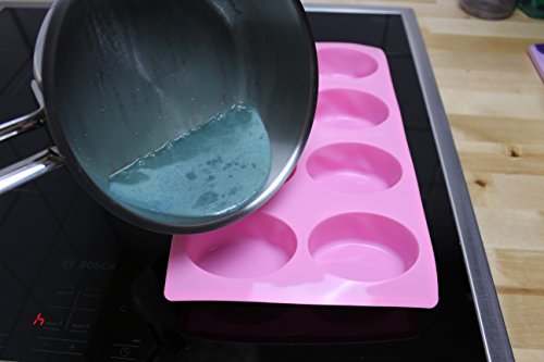 Unitedcovers Silikonform mit 8 Hohlräumen mit Hängeaussparung – für ovale, füllige und perfekte selbstgemachte Seifen – Versand aus Deutschland - 5
