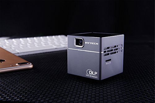 RtTech S6 Portable Mini DLP Projektor mit 30.000 Stunden LED Licht und 120 Zoll Display, Wireless, wiederaufladbar, beinhaltet HDMI Kabel, Stativ und EU Ladegerät - 4