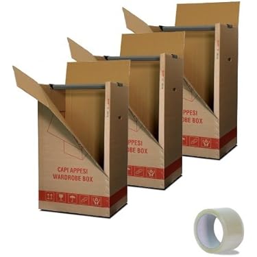 L'uomo Sta Utilizzando Un Imballaggio Avvolto Dell'involucro Di Bolla E Una Scatola Marrone Della Protezione 126058984