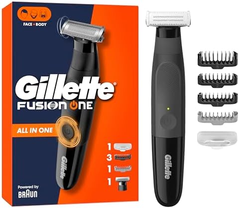 Gillette Fusion One Rasoio Elettrico Uomo Barba e Corpo, 3 Pettini Barba (1,2,5mm) e 1 Pettine Corpo, Testina Oscillante, Impermeabile, Senza Fili, 45 Min Autonomia, Tecnologia Braun