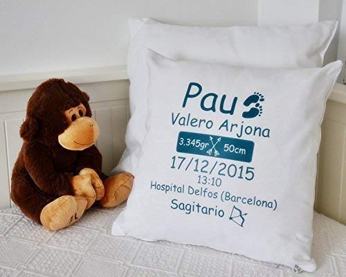 Cojín de nacimiento personalizado"modelo huellas". Regalo original y decorativo para bebé. Hecho a mano.