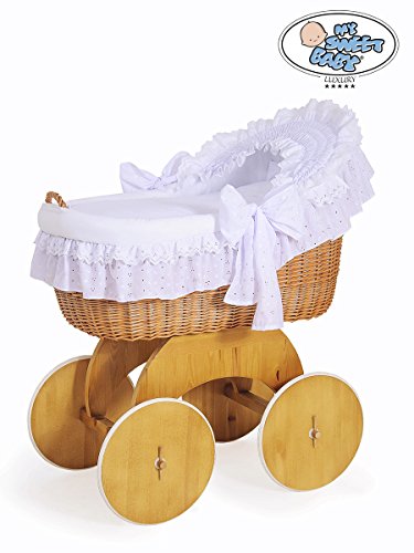 NEW LUXURY LARGE WHEELED NATURAL WICKER CRIB / MOSES BASKET / BASSINET / BABY COT - SOLID WOODEN BASE + QUALITY WHITE BRODERIE ANGLAISE BEDDING SET WITH DECORATIVE FRILL + QUALITY BRITISH MADE MATTRESS