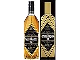 whisky the antiquary 12 year old La historia de este whisky blended empieza en 1888, cuando John y William Hardie empezaron su búsqueda del blend perfecto.