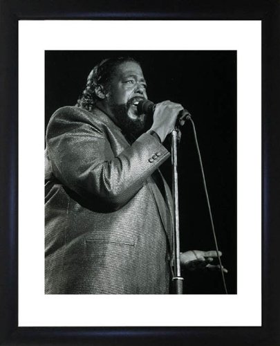Preisvergleich Produktbild Barry White Framed Photo