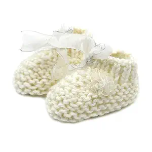 Magic Needles Autumn Winter Woolen Handmade Turkish Yarn Hand Knit Crochet Baby Ankle Boots (6-12 mths Toe to Heel 12 cms, 4214 Baby Girls White)