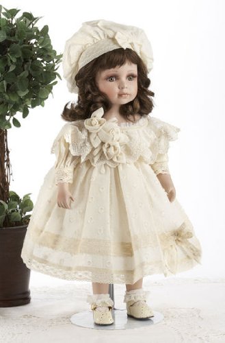 Preisvergleich Produktbild Delton 18 Porcelain Cream Dress Doll Lila