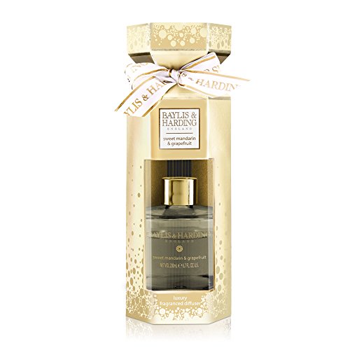 Baylis & Harding Sweet Mandarin and Grapefruit Luxury Home Fragrance Cracker Set