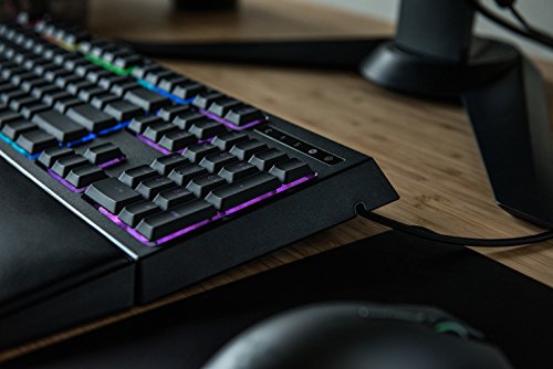 Razer Ornata Chroma - Teclado gaming con membrana mec  nica  reposamu  ecas de tipo ergon  mico y retroiluminaci  n RGB chroma  - QWERTY