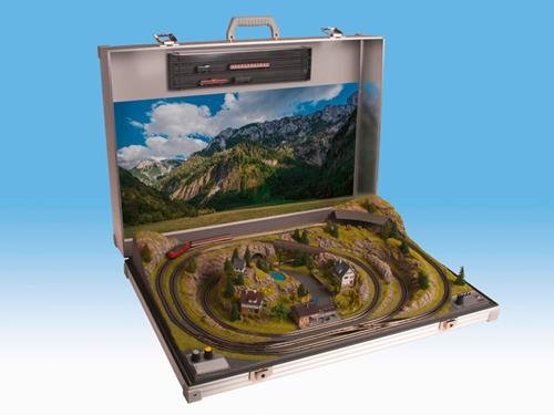 Preisvergleich Produktbild Noch Modellbahnkoffer “Meran”, mit Märklin Gleisen