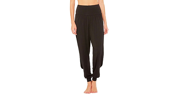 ALO Intention Pants Black SM at Amazon 