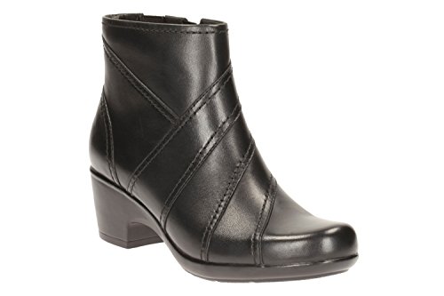 clarks malia boots