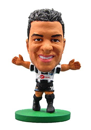 Soccerstarz Newcastle United FC Hatem Ben Arfa Home Kit by SoccerStarz