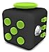 Produktbild Stresswürfel wie Fidget Cube als perfektes Spielzeug für unterwegs, bei der Arbeit oder im Wartezimmer (Schwarz Grün)