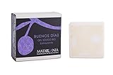 Jabón puro y de fórmula ancestral elaborado sólo con ingredientes naturales. Limpia suavemente sin resecar, para el uso diario en el baño o la ducha. Fresco perfume que activa y estimula. Con aceites esenciales de menta y pomelo. Vegano. 120 ml.