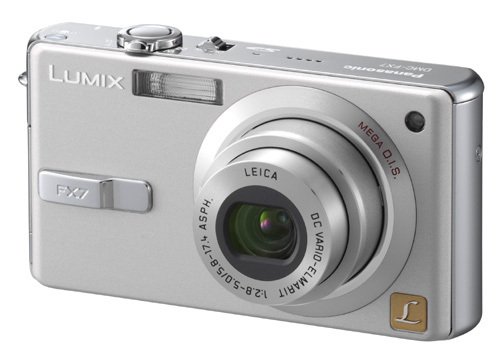 Panasonic Lumix DMC-FX7 EG-S Digitalkamera (5 Megapixel) in silber Panasonic Lumix DMC-FX7 EG-S Digitalkamera (5 Megapixel) in silber