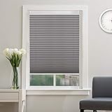 Das Plissee ist lichtdurchlässig aber blickdicht. Es kann das Licht nicht komplett abdecken. Wenn Sie Rollos mit besserer Abdeckungseffekt können Sie Plissee mit dunklen Farben oder Verdunklungsrollo bestellen.