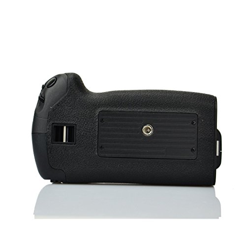 DSTE BG-E11 BGE11 Vertical Battery Grip Holder   wireless remote control   2pcs LP-E6 LPE6 Li-ion Battery for Canon EOS 5D Mark III 5D3 Digital Camera