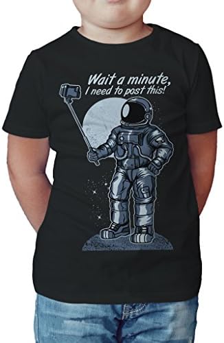I Love Science Selfie Astronaut Official Kid's T-shirt (Black) (X-Large)