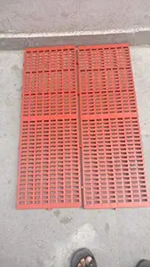 PSK PET MART Flooring Plastic Matt for Goat, Dog, Rabbit, Guinea Pigs (1X3 Feet) -2 Pieces Set Colour May Vary