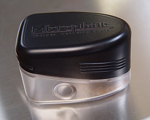 Preisvergleich Produktbild Microplane Gewürzreibe Grate & Shake