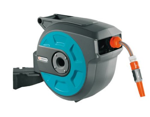 Soporte mural portamanguera 15 roll-up automático de GARDENA: carrete giratorio, incl. soporte para pared con piezas de sistema y lanza, manguera GARDENA de 15 m, con bloqueos de manguera (8022-20)