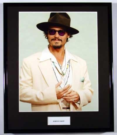 JOHNNY DEPP/FRAMED PHOTO
