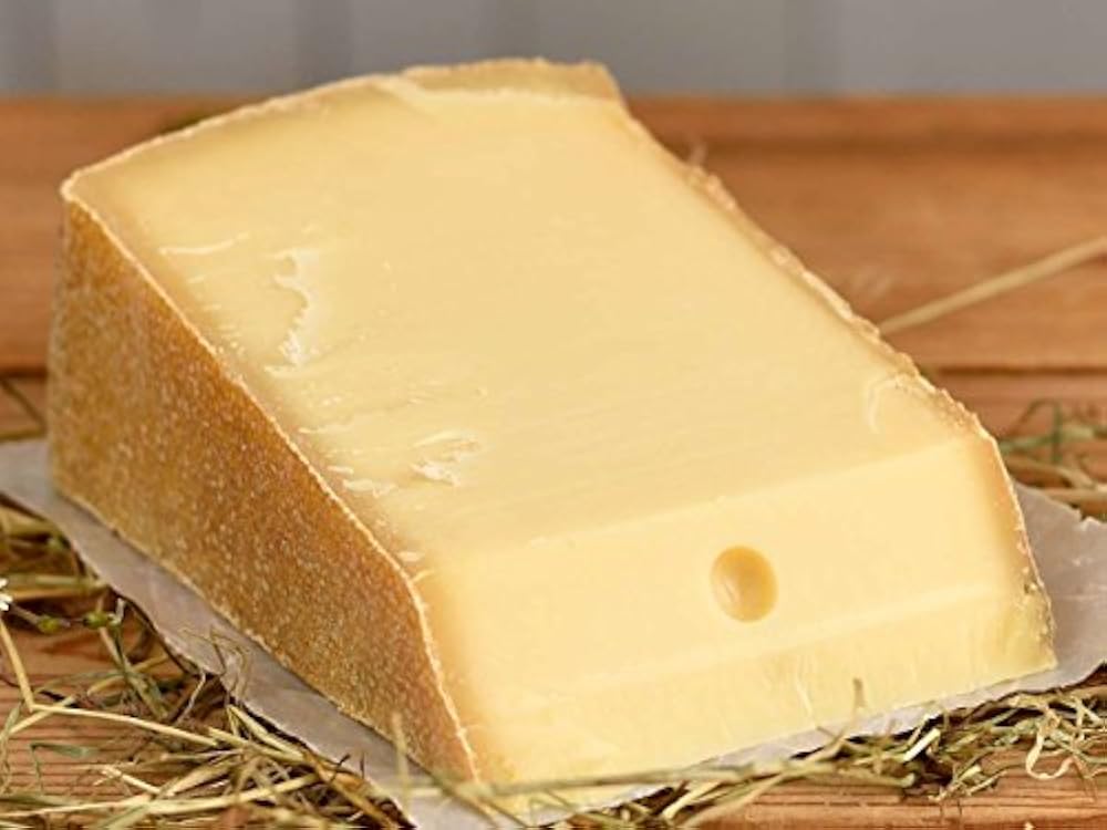 Пармезан сорт. Жирные сорта сыров. Пармезан сорт. Сыр гран тайлер. Пармезан сорт.