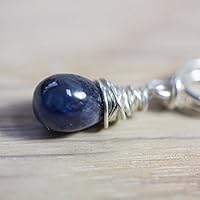 Zierlicher Edelstein-Anhänger aus Echt-Silber mit blauem Saphir / mit oder ohne Hals-Reif / dazu passende Set-Ohrringe erhältlich / Edelstein-Schmuck Silber-Reif Hals-Kette Collier Edelstein-Kette