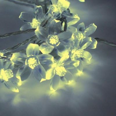 LED SOLAR STRING FAIRY LIGHTS IN WHITE WITH 50 x 3D FIBRE OPTIC ACRYLIC BLOSSOMS / FLOWERS ** IDEAL FOR GARDENS, WEDDINGS, ETC **