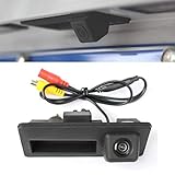 Große Ansichten - Mit einem weiten Betrachtungswinkel können Unfälle und Unfälle besser abgenutzt werden. Eine wasserdichte Kamera sorgt für normales Arbeiten bei Regen und Schnee.