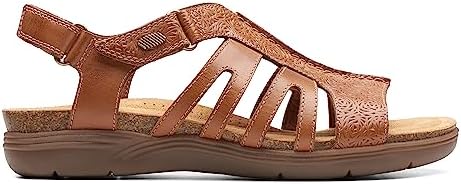 Clarks Women's April Belle Flat Sandal, Pelle marrone chiaro, 41 EU