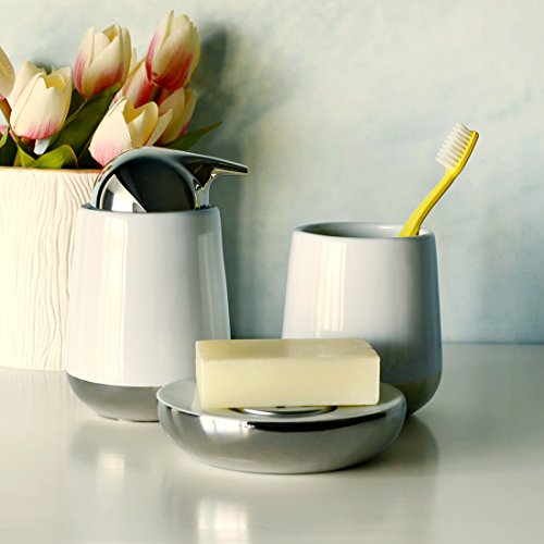 Satu Brown 3-teilig Deluxe Badezimmer Zubehör Set – aus Keramik – Beinhaltet: Seifenspender / Lotionspender, Seifenschale, Zahnputzbecher, Erstklassige Keramik Badezimmer Zubehör-Set (Weiß) - 3